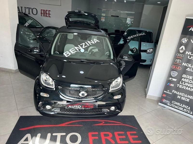 Usata Smart ForFour Passion 70 CV (51 kW) 2015 Nero Utilitaria