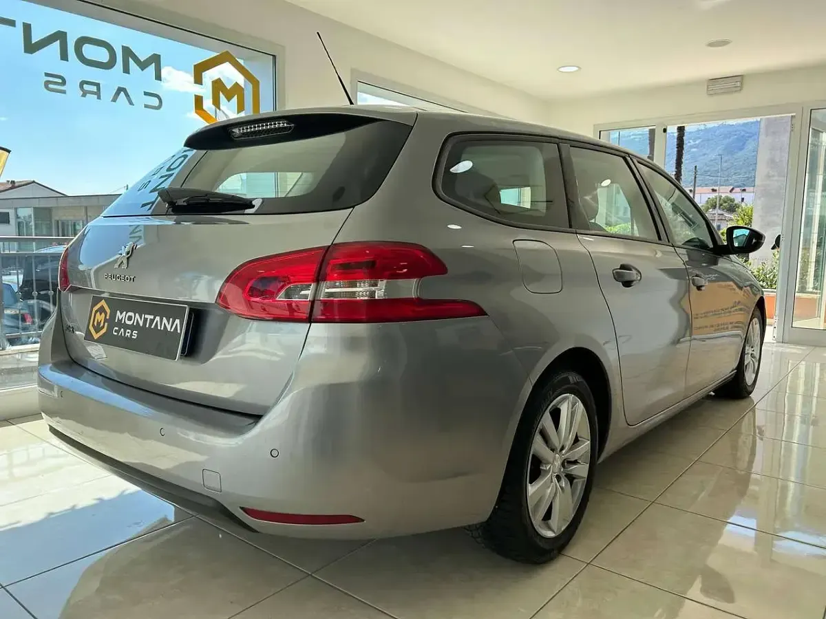 Usata Peugeot 308 Business-Line 120 CV (88 kW) 2018 Grigio artense Station wagon