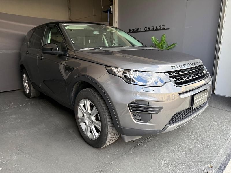 Grigio Usata 2017 Land Rover Discovery Sport Pure SUV | 10.400 € (Buon prezzo) - Immagine 1/4