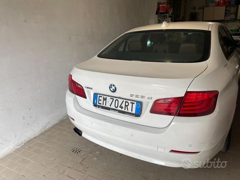 Usata BMW 525 218 CV (160 kW) 2012 Bianco Berlina