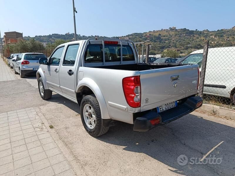 Usata Great Wall Steed 5 143 CV (105 kW) 2012 Argento SUV
