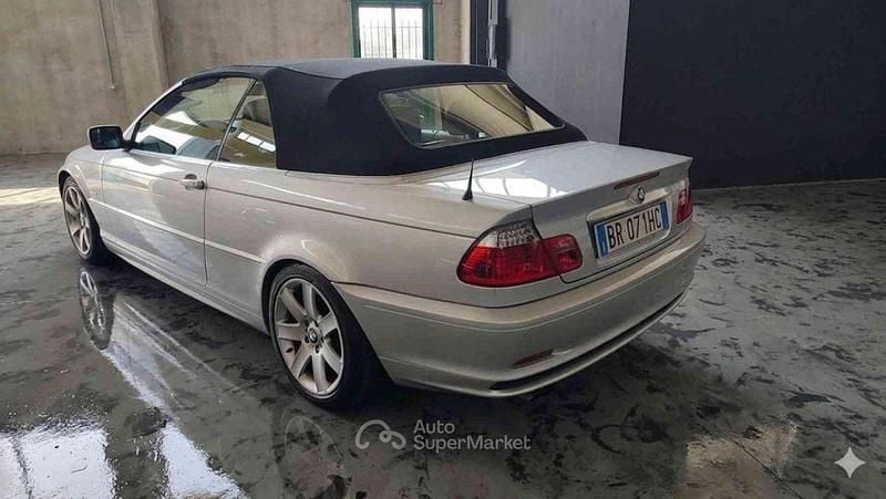 Usata BMW 320 Cabriolet 170 CV (125 kW) 2001 Argento Cabrio