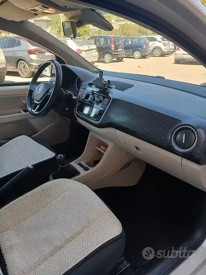 Usata VW up! 60 CV (44 kW) 2019 Bianco Utilitaria