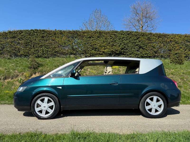 Verde Usata 2002 Renault Avantime Monovolume | 11.000 € - Immagine 1/4