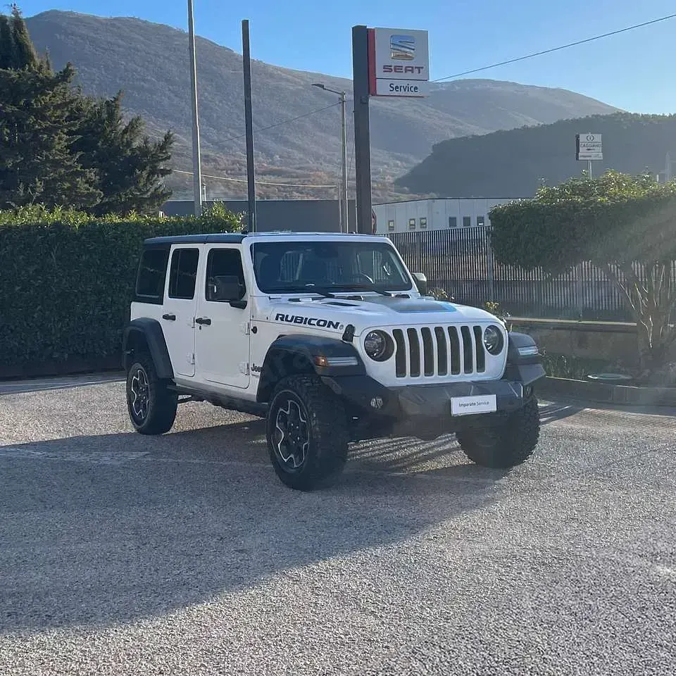 Usata Jeep Wrangler Rubicon 379 CV (278 kW) 2022 Bright white clear coat SUV