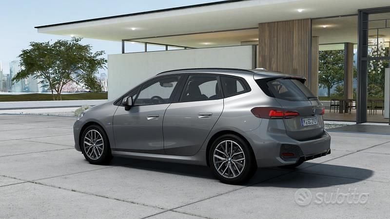 Nuova BMW 218 Active Tourer M Sport 2025 Grigio Monovolume