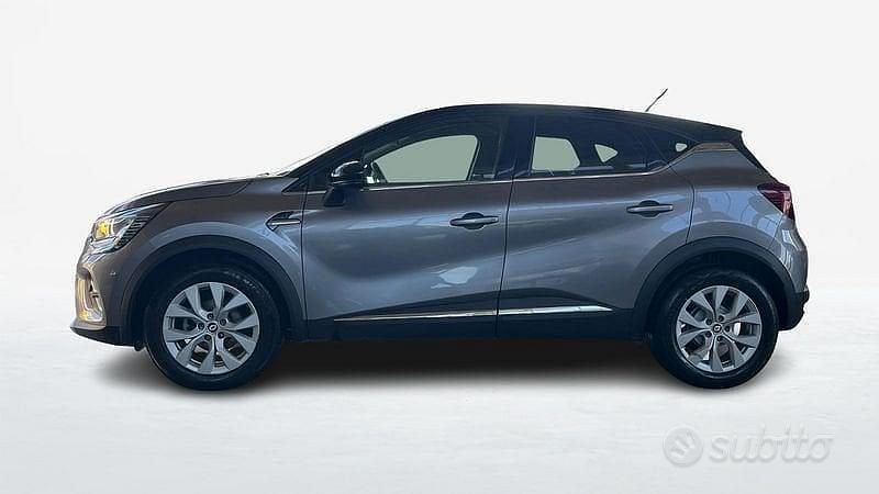 Usata Renault Captur Intens 100 CV (73 kW) 2022 Grigio scuro SUV