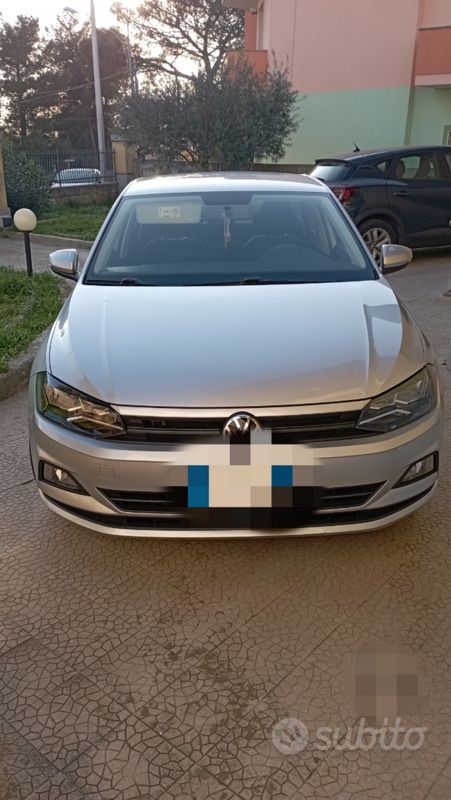 Grigio Usata 2021 VW Polo Life Tre volumi | 13.000 € (Ottimo prezzo) - Immagine 1/4