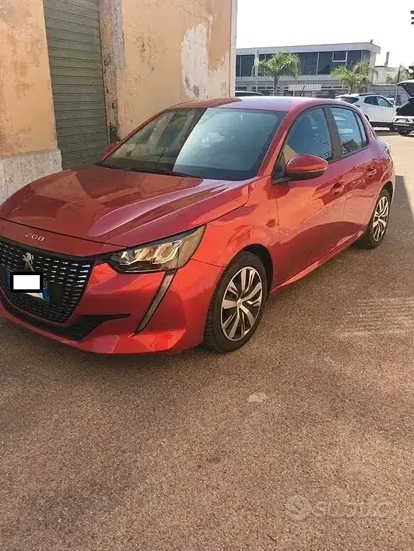 Usata Peugeot 208 Active 75 CV (55 kW) 2020 Rosso Utilitaria
