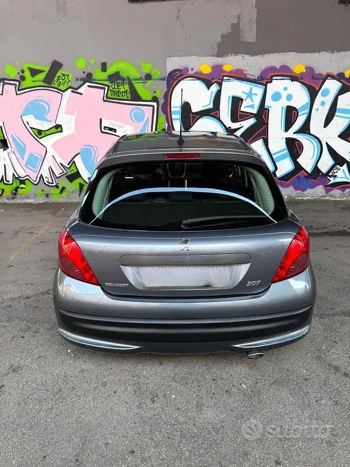 Usata Peugeot 207 110 CV (80 kW) 2009 Blu Berlina