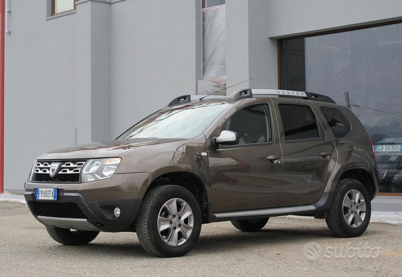 Usata Dacia Duster Lauréate 110 CV (80 kW) 2017 Marrone SUV