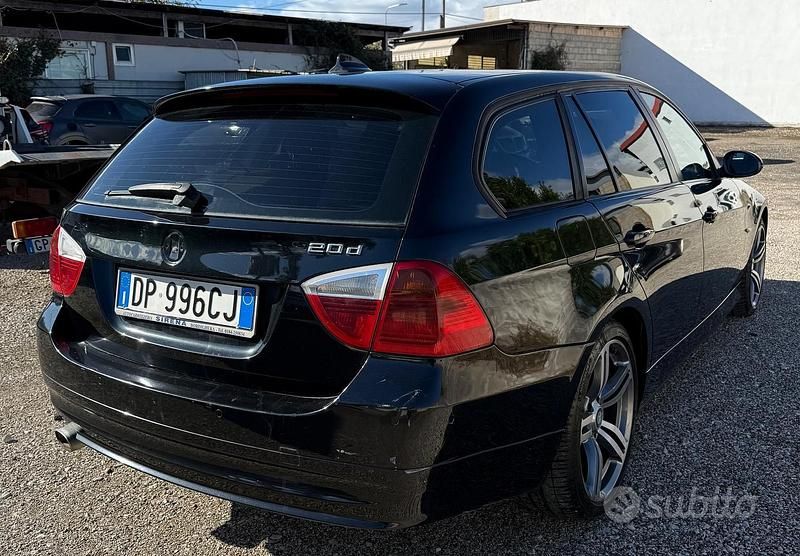 Usata BMW 320 176 CV (129 kW) 2007 Nero Station wagon