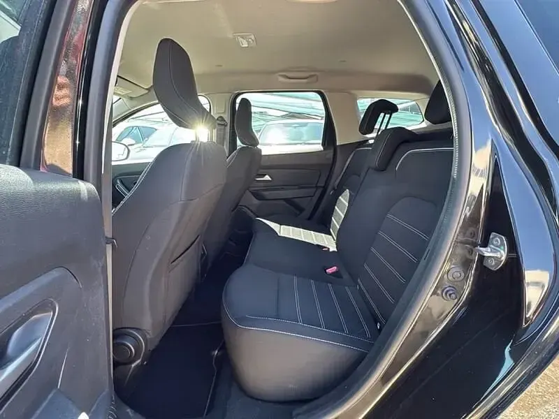 Usata Dacia Duster Prestige 101 CV (74 kW) 2022 Nero SUV