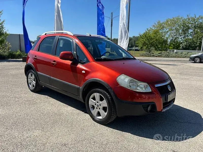 Usata Fiat Sedici Dynamic 107 CV (78 kW) 2006 Rosso SUV