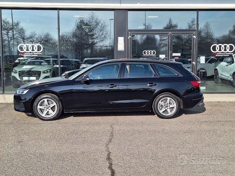 Usata Audi A4 Business 163 CV (119 kW) 2021 Nero Station wagon