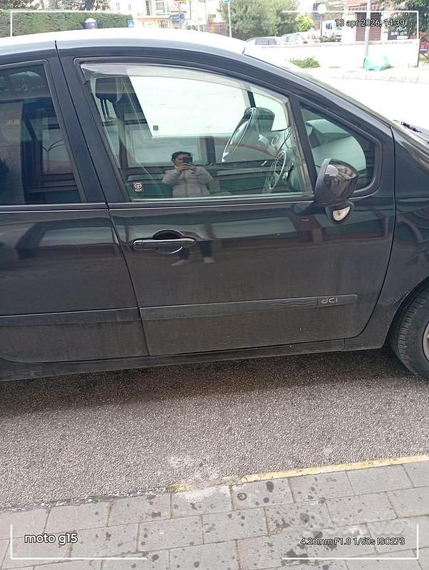 Usata Renault Modus 75 CV (55 kW) 2009 Nero Monovolume