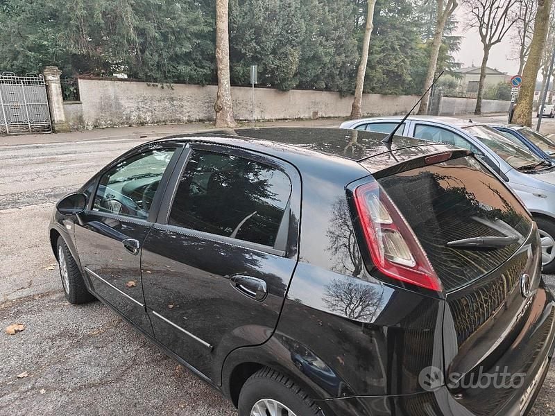 Usata Fiat Punto Evo 105 CV (77 kW) 2013 Nero Utilitaria