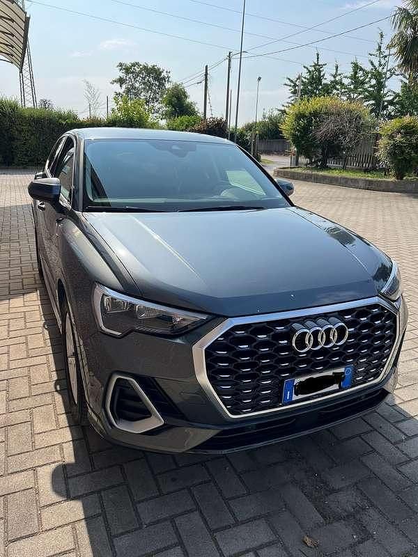 Usata 2021 Audi Q3 Ambiente SUV | 37.000 € (Molto cara) - Immagine 1/4