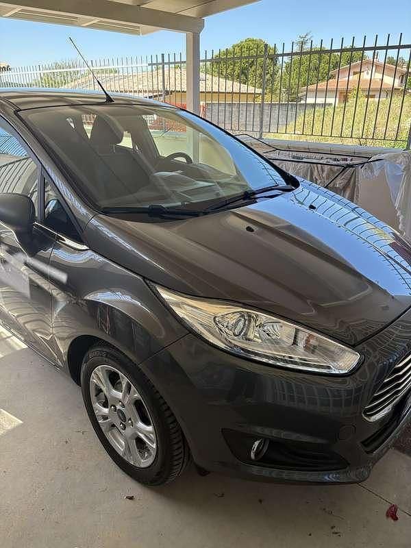 Usata Ford Fiesta Titanium 75 CV (55 kW) 2016 Utilitaria
