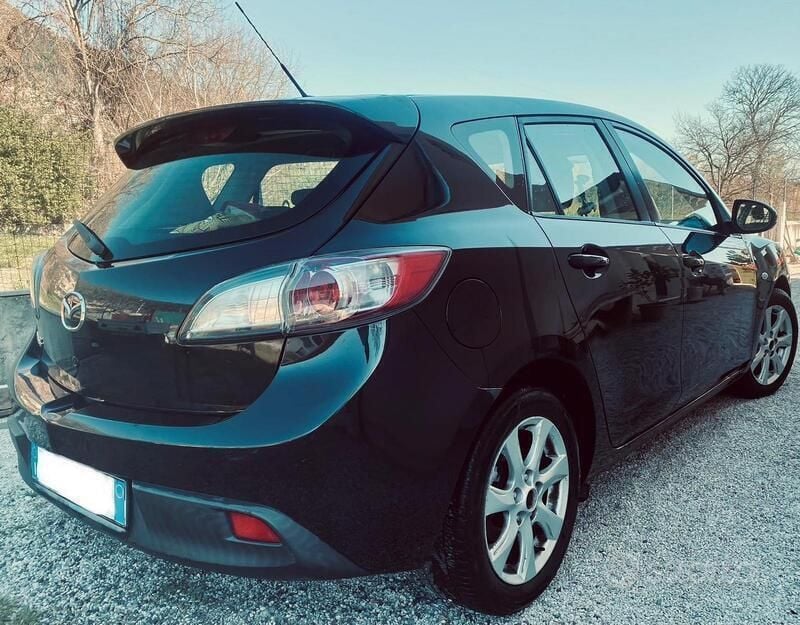 Usata Mazda 3 109 CV (80 kW) 2010 Nero Berlina