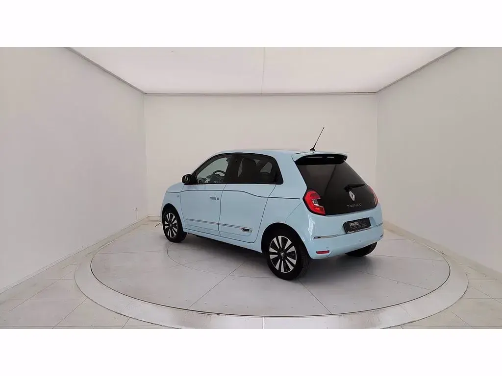 Usata Renault Twingo Techno 60 kW (82 CV) 2023 Azzurro Utilitaria
