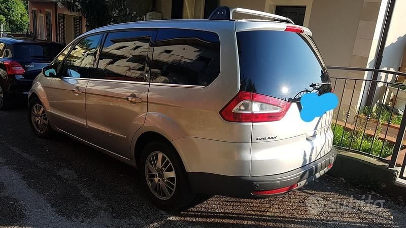 Usata Ford Galaxy 140 CV (102 kW) 2008 Grigio Monovolume