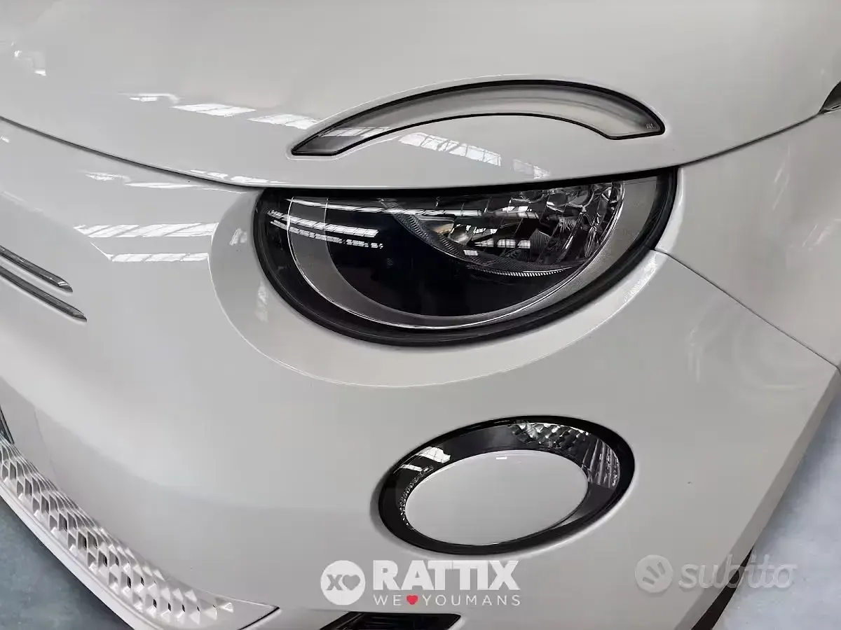 Usata Fiat 500e Icon 42 kW (58 CV) 2025 Bianco Berlina
