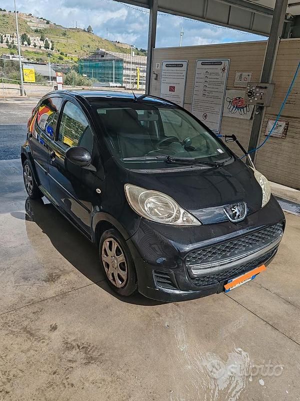 Usata Peugeot 107 2009 Nero Utilitaria