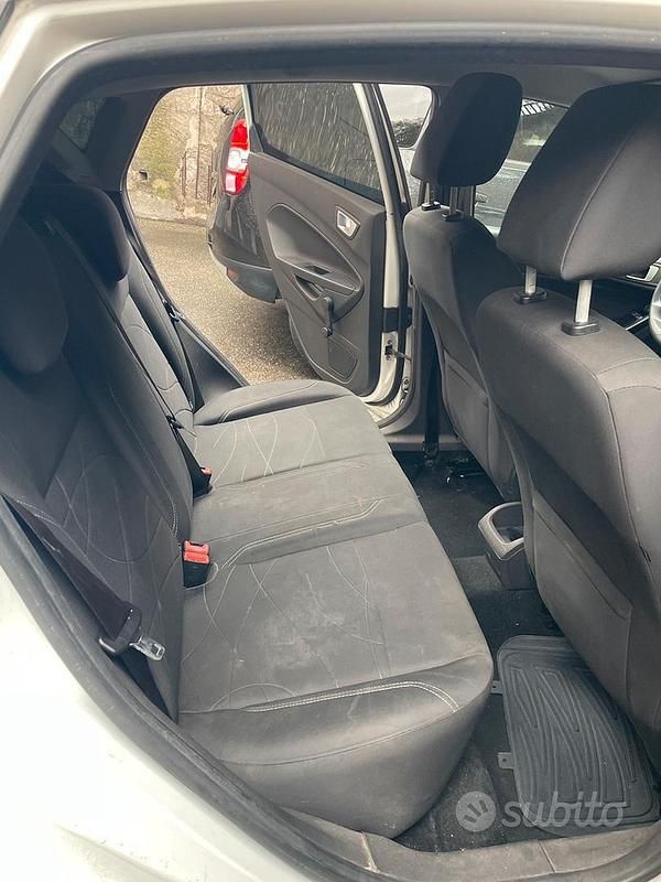 Usata Ford Fiesta 2014 Bianco Utilitaria