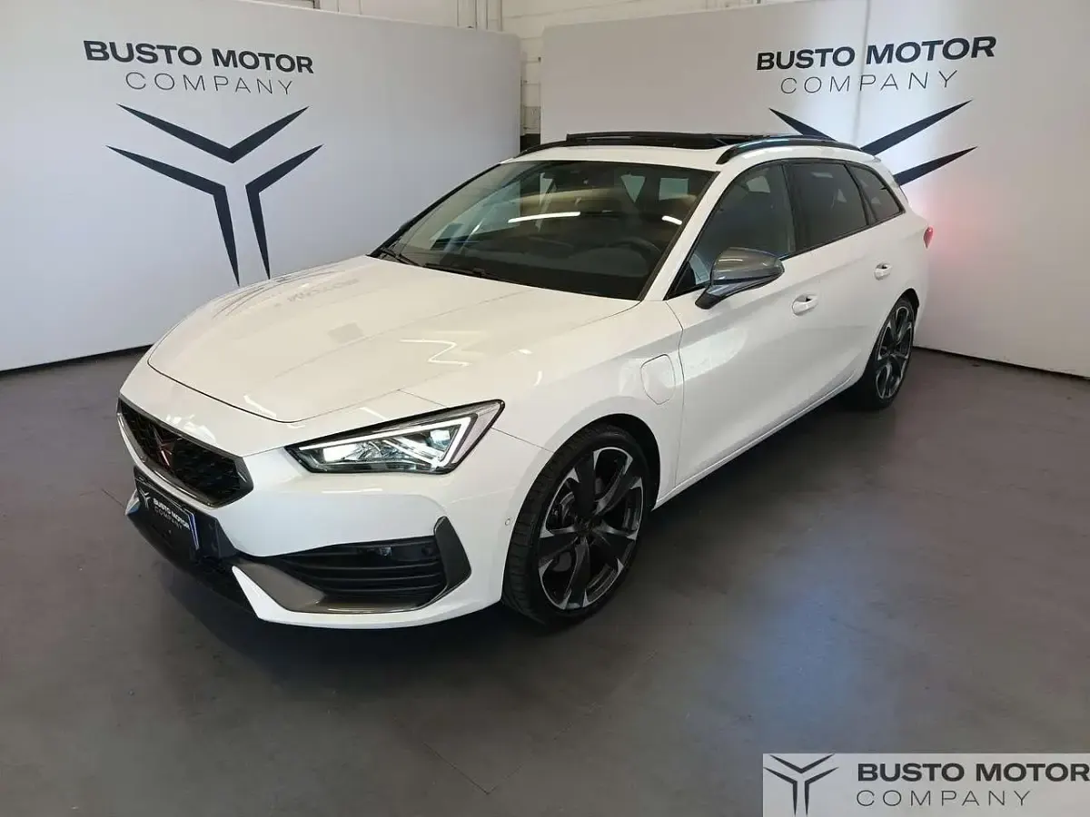 Usata Cupra Leon VZ2 245 CV (180 kW) 2023 Bianco Station wagon