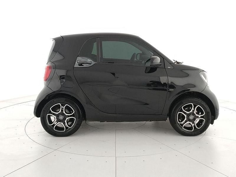 Usata Smart ForTwo Coupé Prime 71 CV (52 kW) 2016 Nero Utilitaria