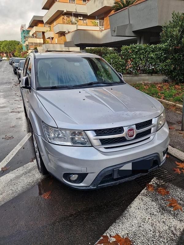 Usata Fiat Freemont Lounge 170 CV (125 kW) 2013 Grigio SUV