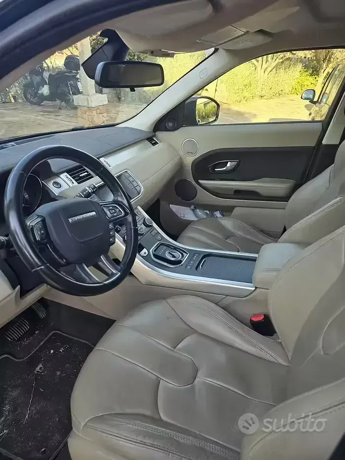 Usata Land Rover Range Rover evoque 150 CV (110 kW) 2014 Nero SUV