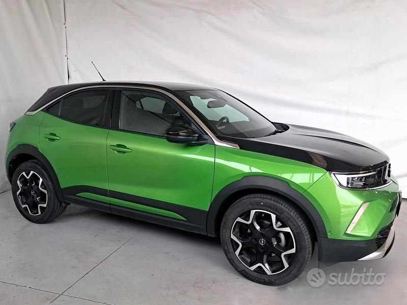 Usata Opel Mokka GS Line 131 CV (96 kW) 2021 Verde metallizzato SUV