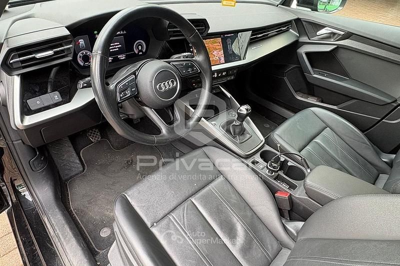 Begagnad Audi A3 Ambiente 116 HK (85 kW) 2021 Svart Sedan