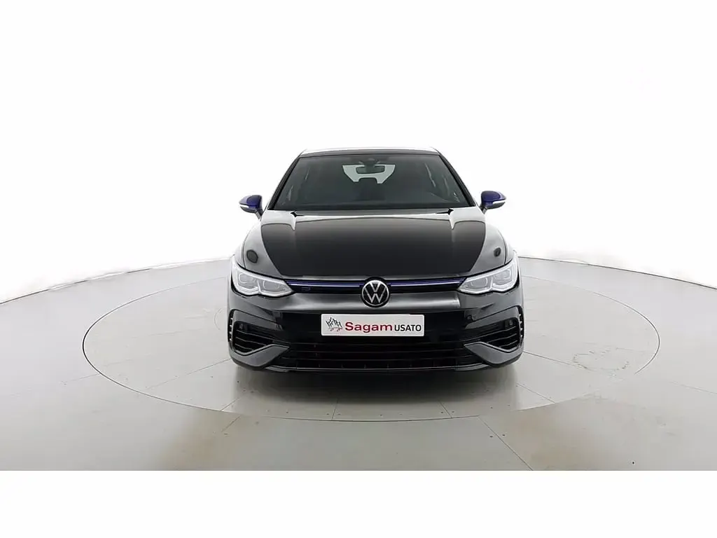 Usata VW Golf VIII R 333 CV (244 kW) 2023 Nero perla Berlina