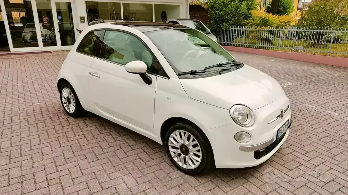 Usata Fiat 500 Lounge 69 CV (50 kW) 2014 Bianco Berlina