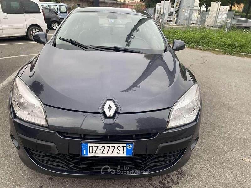 Usata Renault Mégane III Business 110 CV (80 kW) 2009 Nero Berlina
