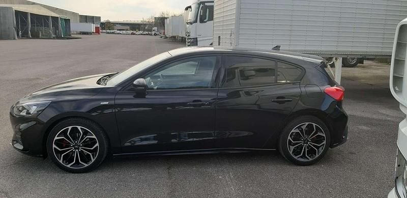 Usata Ford Focus ST-Line 125 CV (91 kW) 2022 Berlina