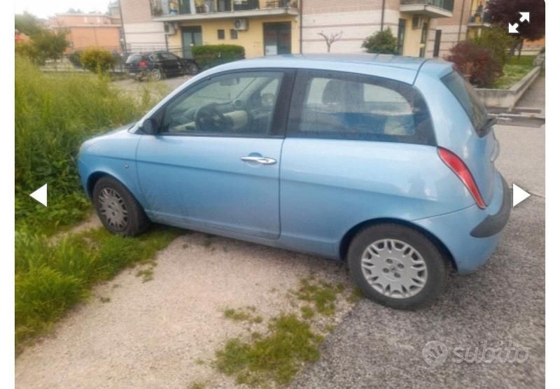 Usata Lancia Ypsilon 2004 Blu Utilitaria