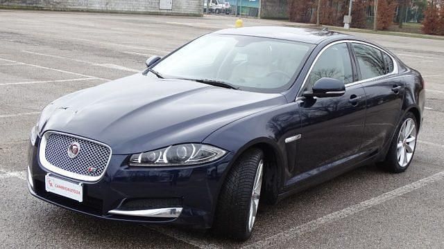 Usata Jaguar XF Premium Luxury 275 CV (202 kW) 2015 Blu Berlina