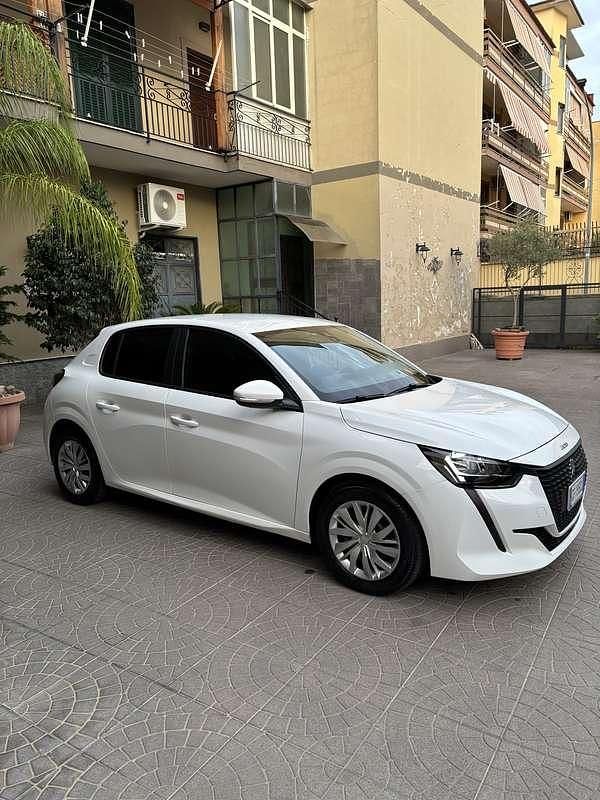 Usata Peugeot 208 Allure 102 CV (75 kW) 2021 Bianco Utilitaria