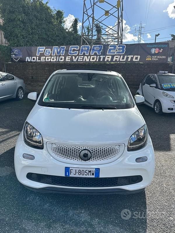 Usata Smart ForFour Passion 71 CV (52 kW) 2016 Bianco Utilitaria
