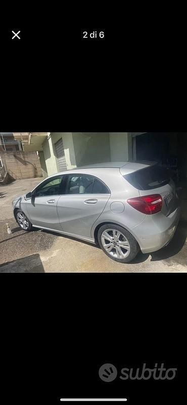 Usata Mercedes A200 156 CV (114 kW) 2018 Grigio Utilitaria