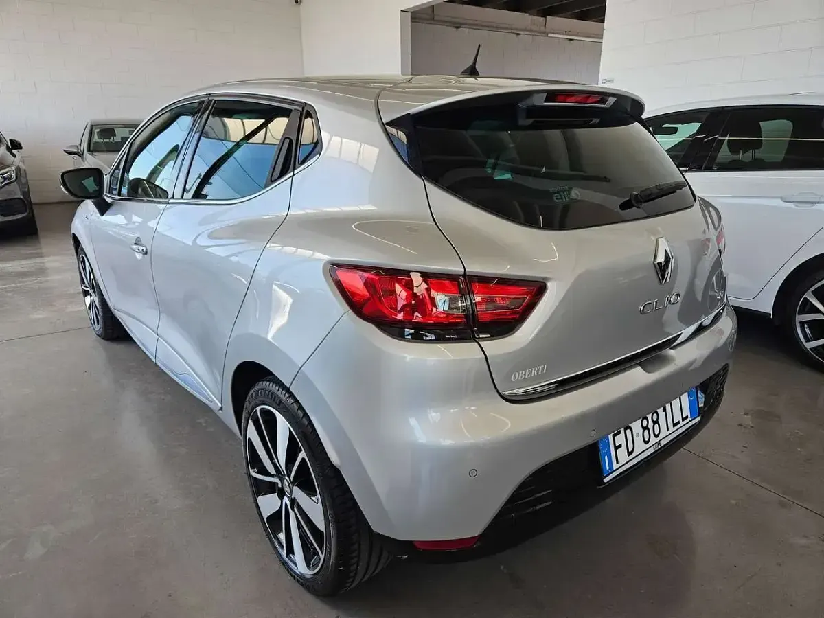 Usata Renault Clio IV 90 CV (66 kW) 2016 Argento Berlina