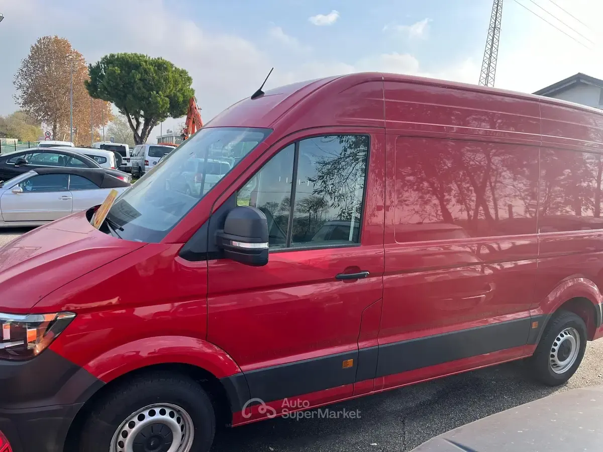 Käytetty VW Crafter 140 HP (102 kW) 2021 Punainen Van