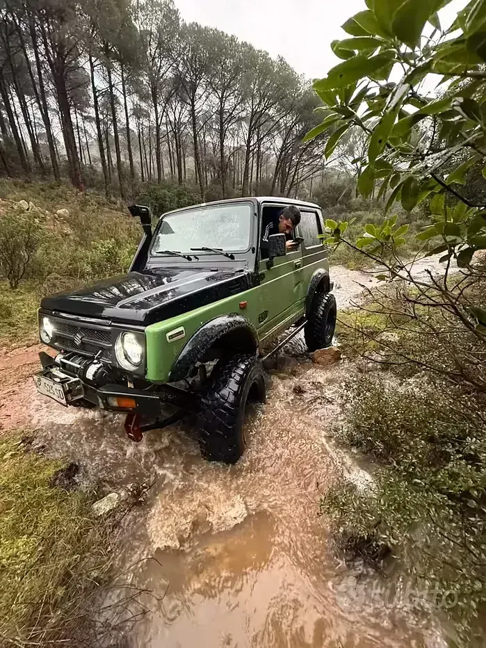 Second-hand Suzuki Samurai 69 CP (50 kW) 1997 Verde SUV