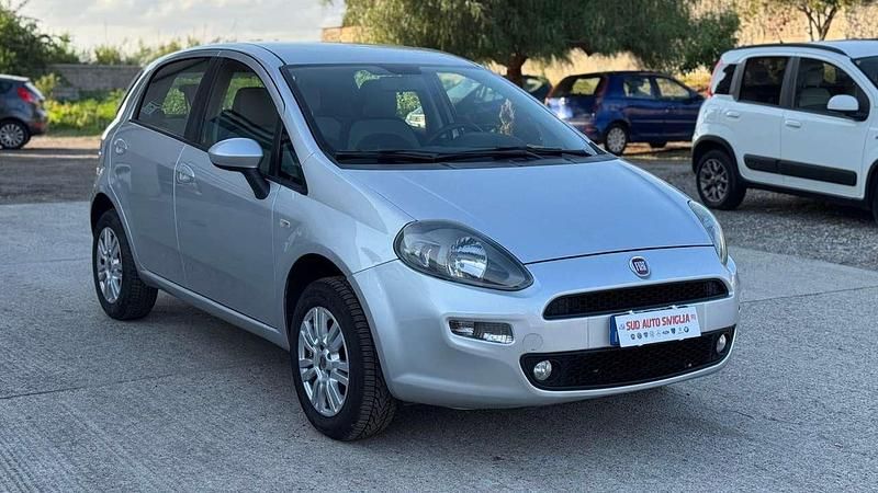 Usata Fiat Punto Easy 69 CV (50 kW) 2012 Argento Utilitaria