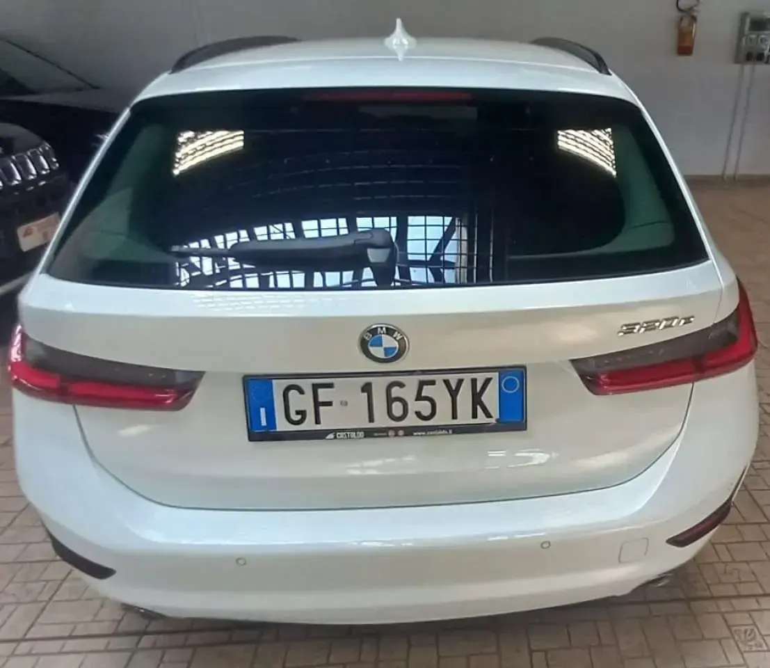 Usata BMW 320e 163 CV (119 kW) 2021 Bianco Station wagon