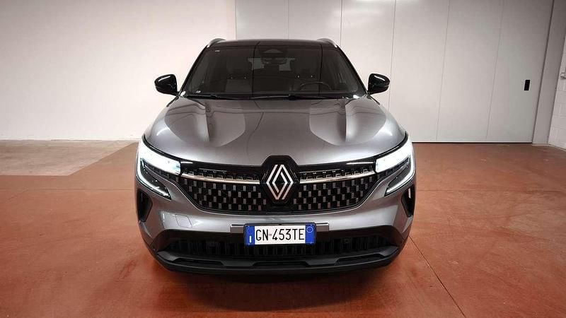 Usata Renault Austral Techno 158 CV (116 kW) 2023 Grigio SUV